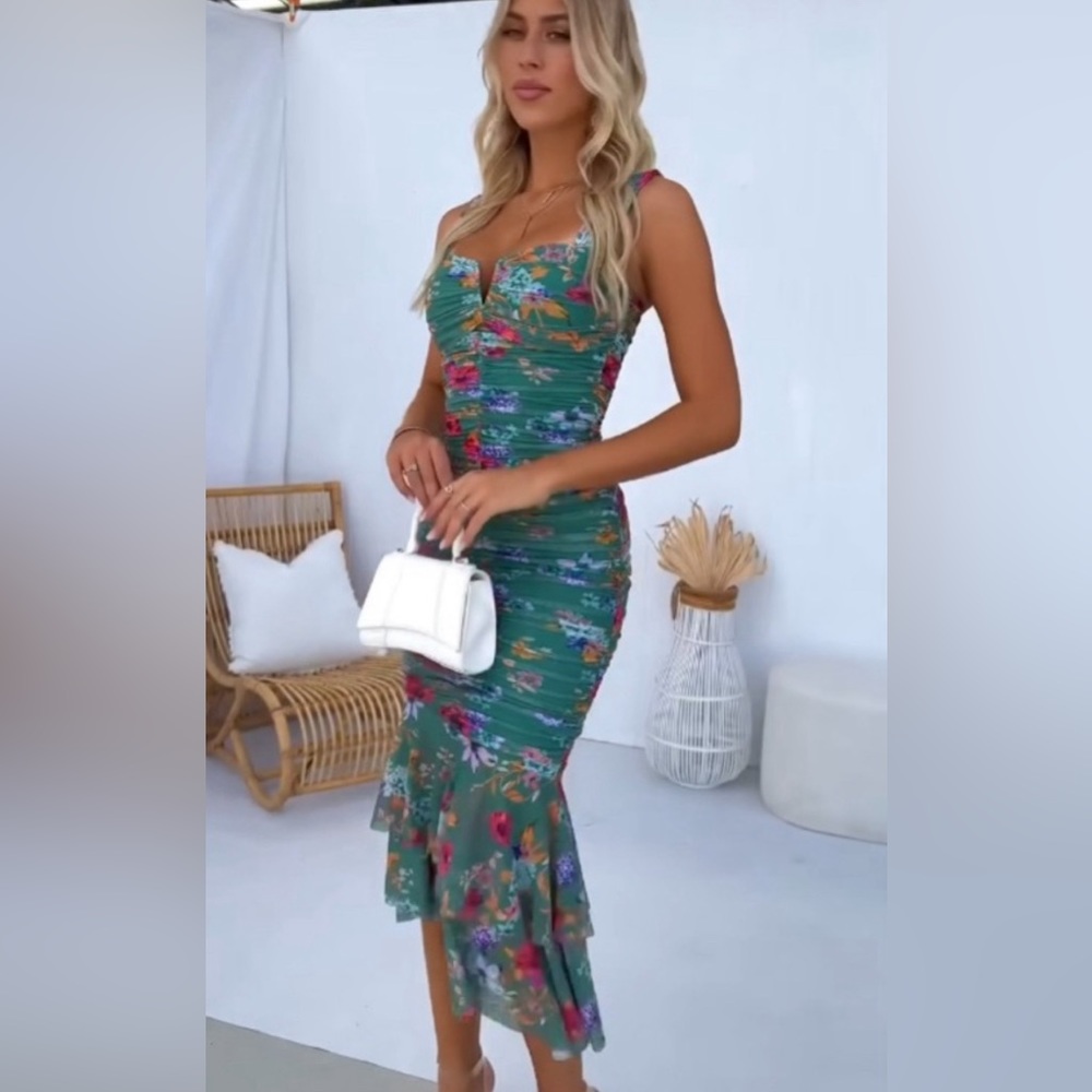NWT Green Dress 🎀
